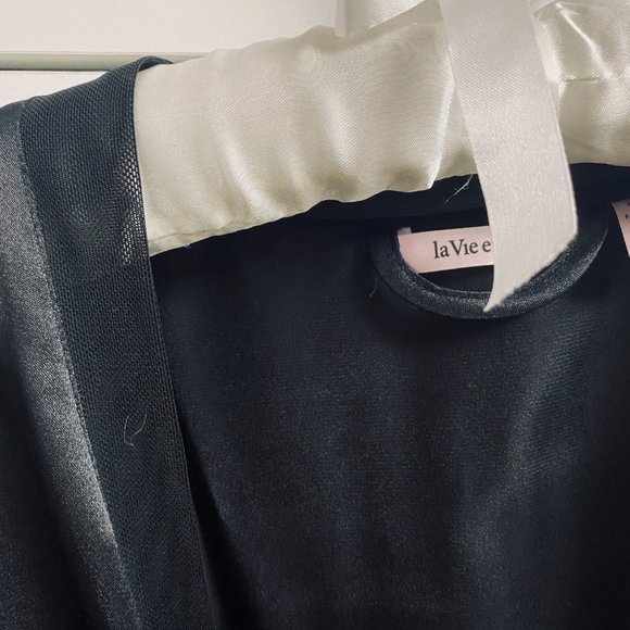 La Vie en Rose Satin Robe - Picture 5 of 6